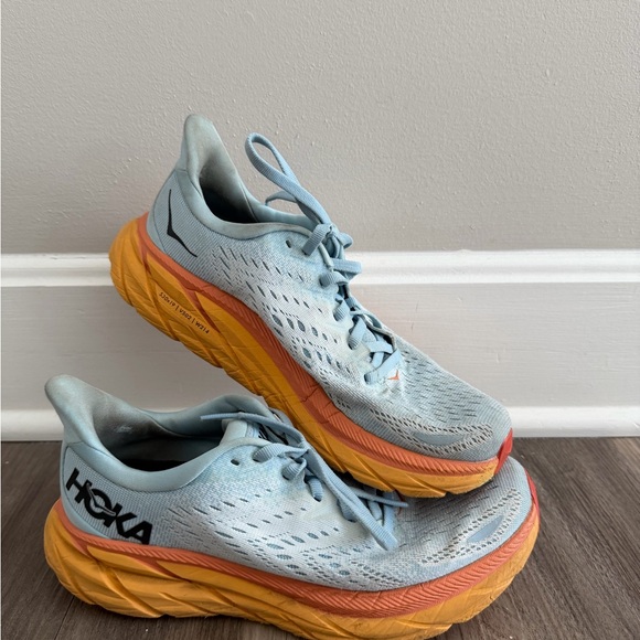 Hoka Clifton 8 Shoes - Picture 1 of 7